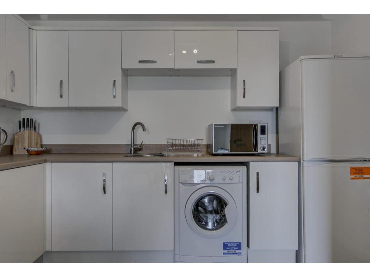 Large, Spacious And Modern Apt For 4 In Manchester Eksteriør bilde