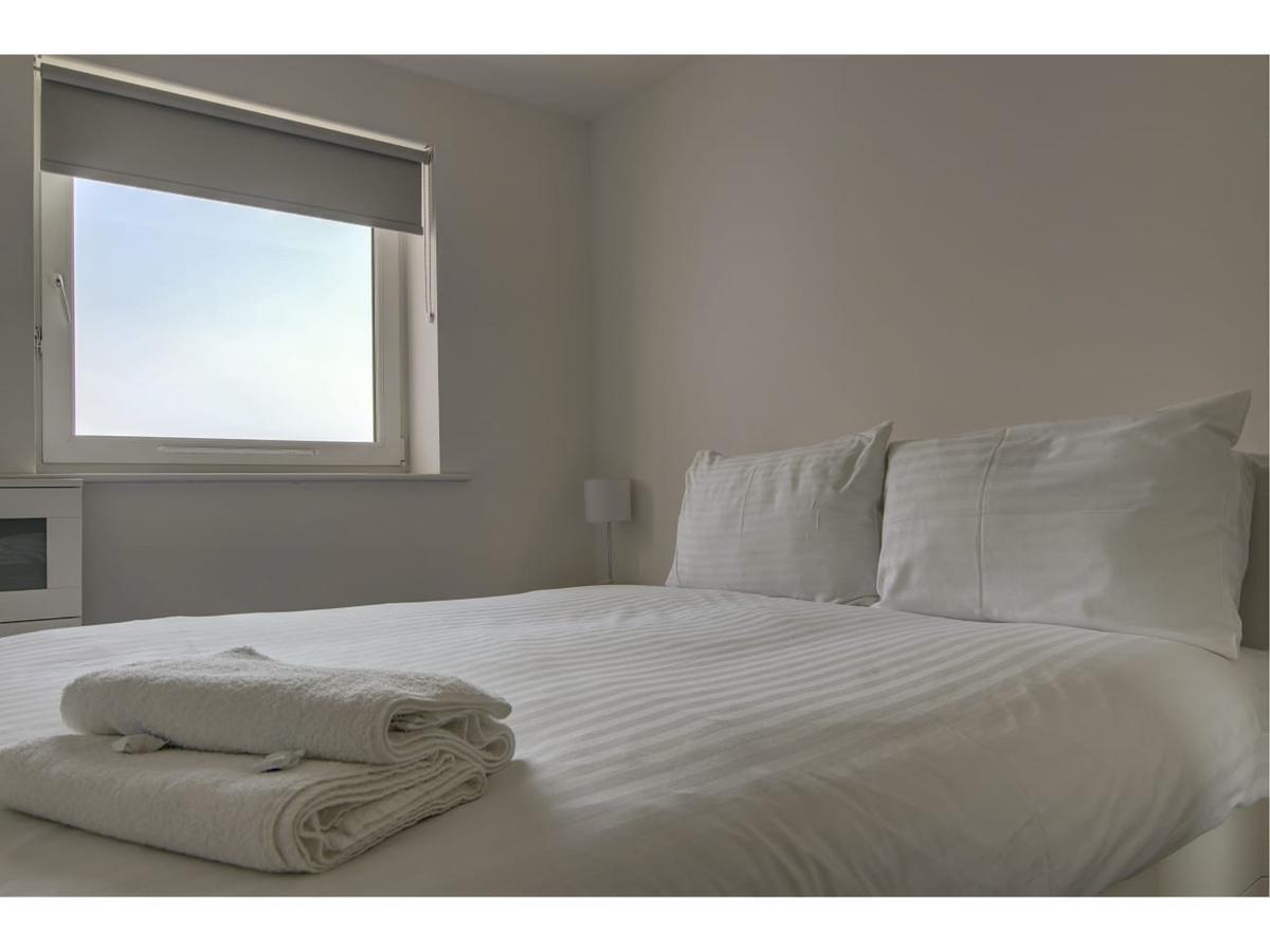 Large, Spacious And Modern Apt For 4 In Manchester Eksteriør bilde