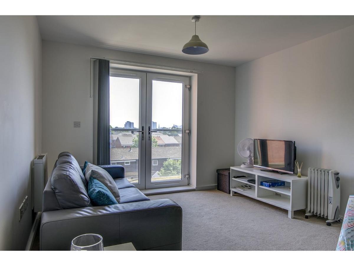 Large, Spacious And Modern Apt For 4 In Manchester Eksteriør bilde